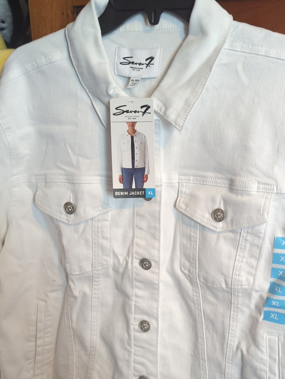 Seven7 White Denim Jacket with Front Pockets. XL. Sale NEW